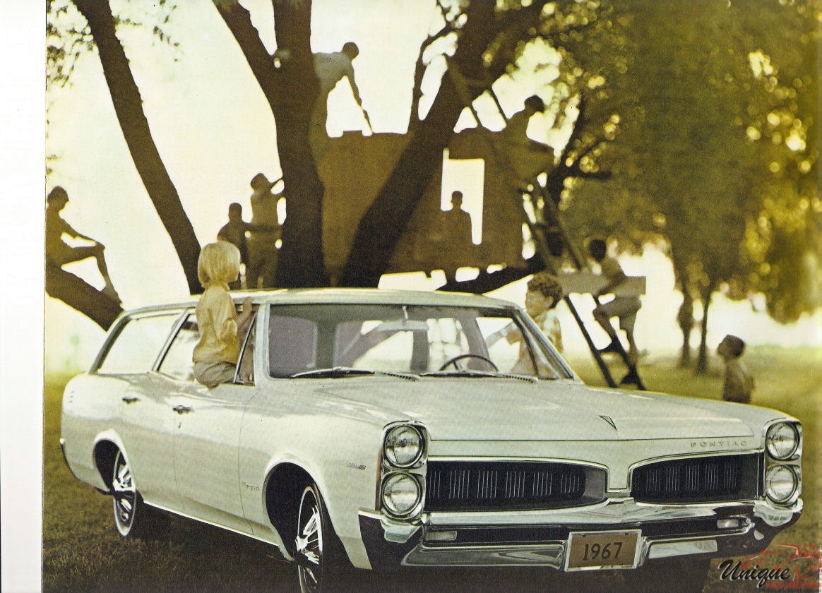 1967 Pontiac Wagons Brochure Page 2